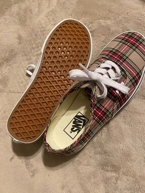 Unisex Sneakers & Athletic Shoes Vans Authentic™